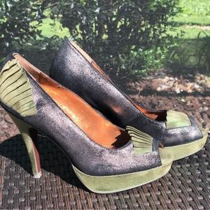 Poetic License - Egyptian Princess Heels size 8